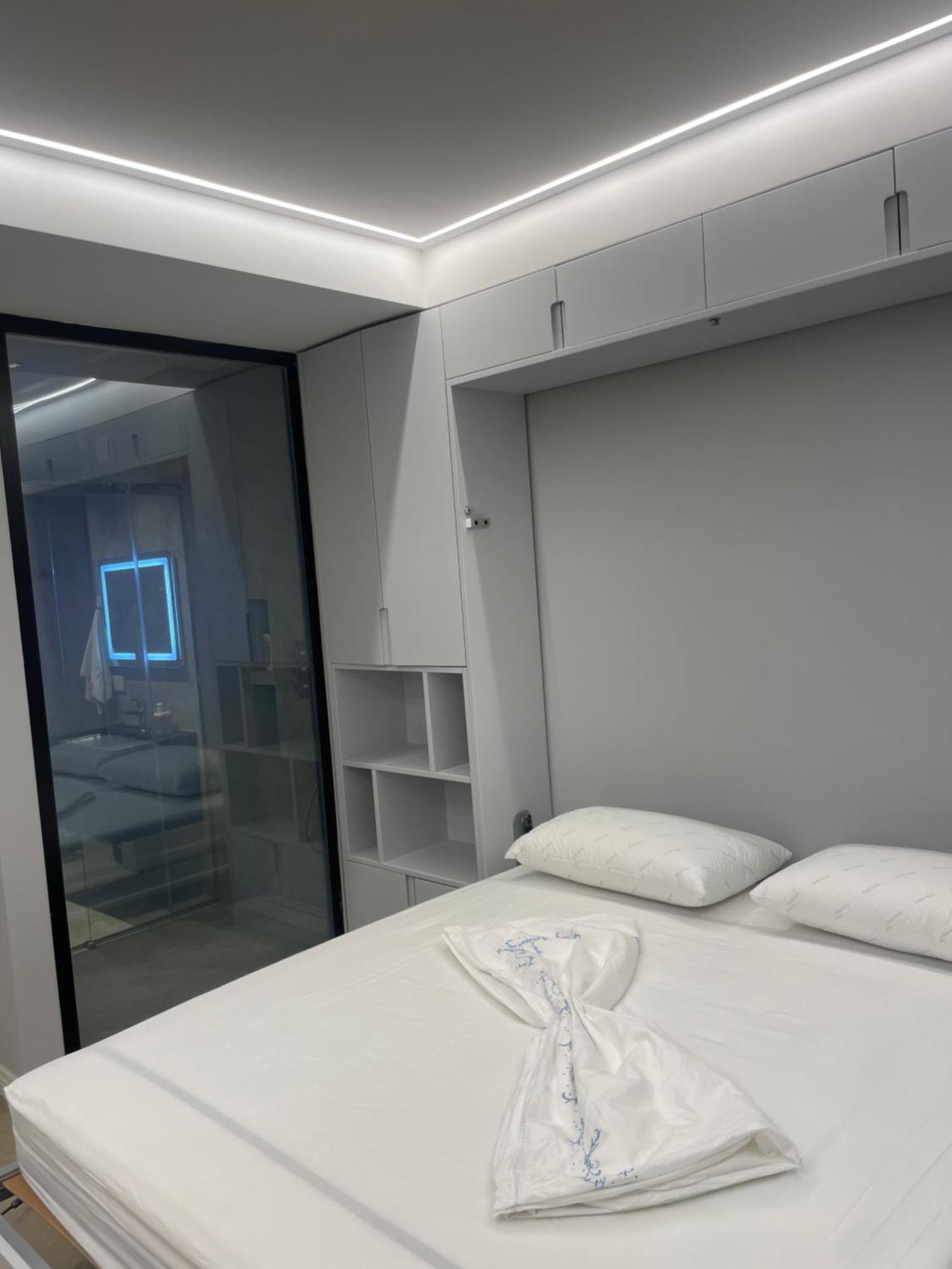 Luxury One Bedroom Apartment Tirana Exterior photo